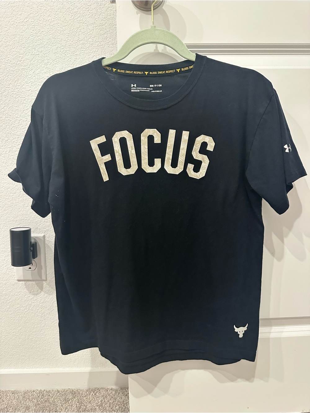 Under Armour Black Short-Sleeve 'FOCUS' Graphic Tee